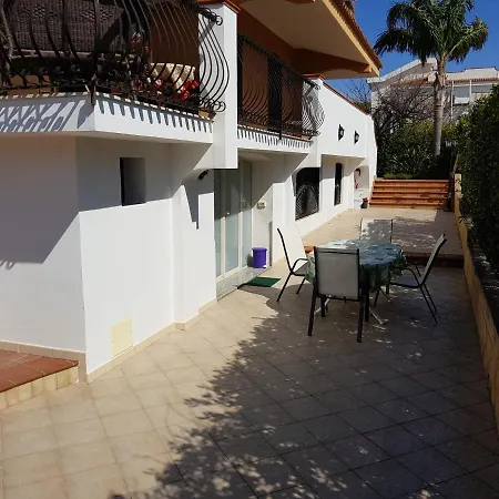 Vera Holiday home Fontane Bianche